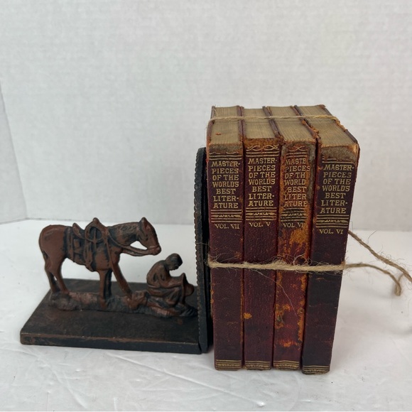Vintage-decor bundle of 4”X6” red cloth covered books - Picture 5 of 10